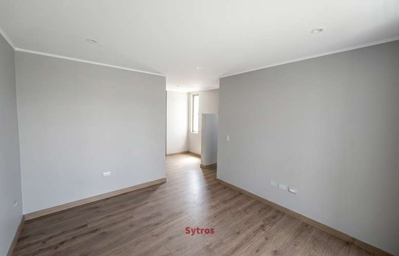 CASA EN ARRIENDO SANTA ELENA DE CHICUREO - Imagen 6