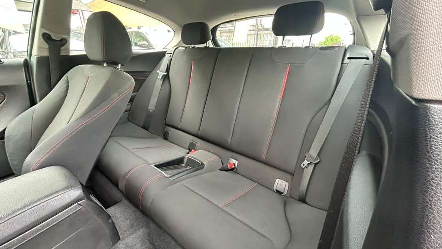 BMW 116 116I SPORT 1.6 MT (2013)