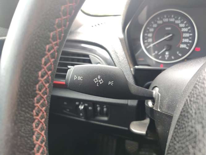 BMW 116 116I SPORT 1.6 MT (2013)