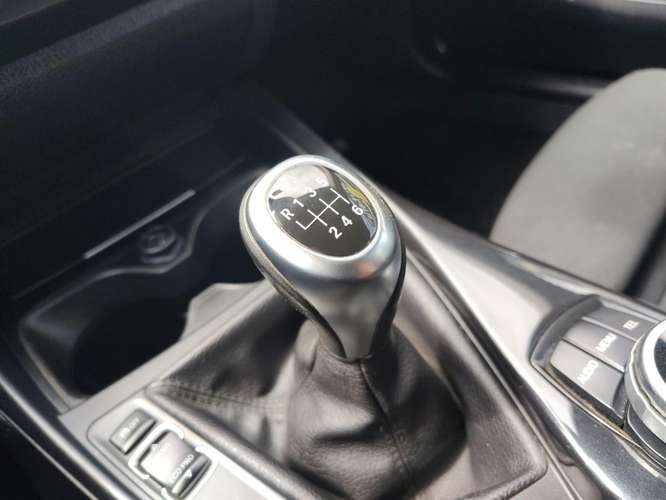 BMW 116 116I SPORT 1.6 MT (2013)