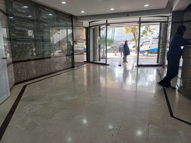 Costado del Costanera Center (186658)