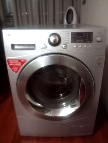 Lavadora LG F1410RD5 para Repuestos (Solo bomba mala)