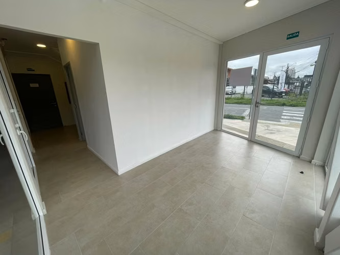 Nuevo local comercial esquina en Sector Lintz