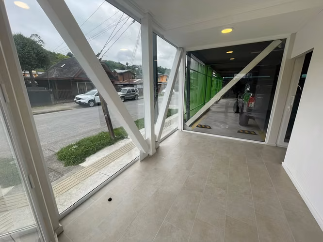 Nuevo local comercial esquina en Sector Lintz