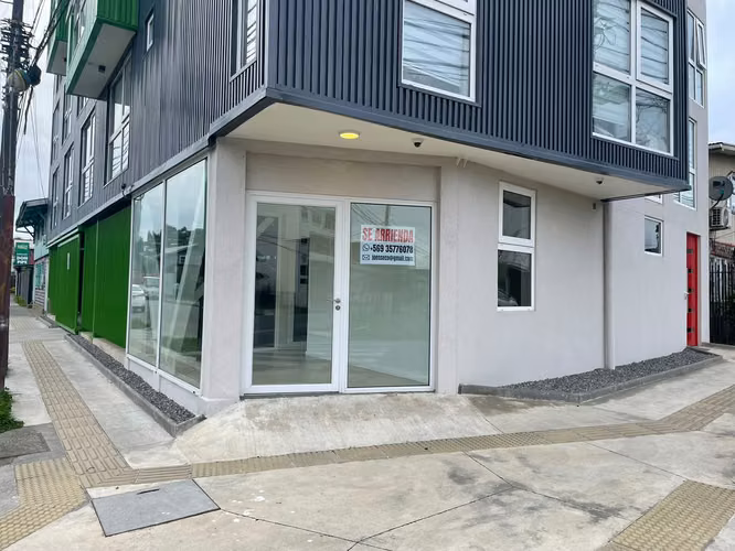 Nuevo local comercial esquina en Sector Lintz