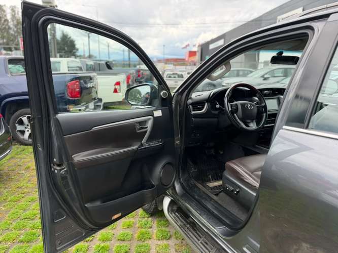 Toyota Fortuner 2.8 SRX DCB10 AT 4X4 DIESEL 2019