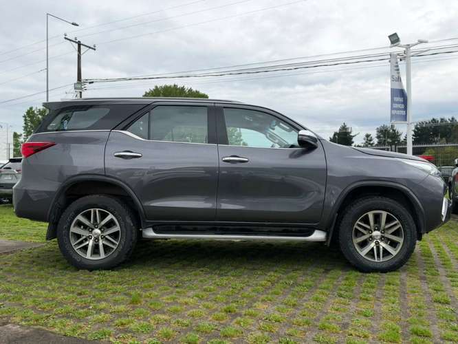 Toyota Fortuner 2.8 SRX DCB10 AT 4X4 DIESEL 2019