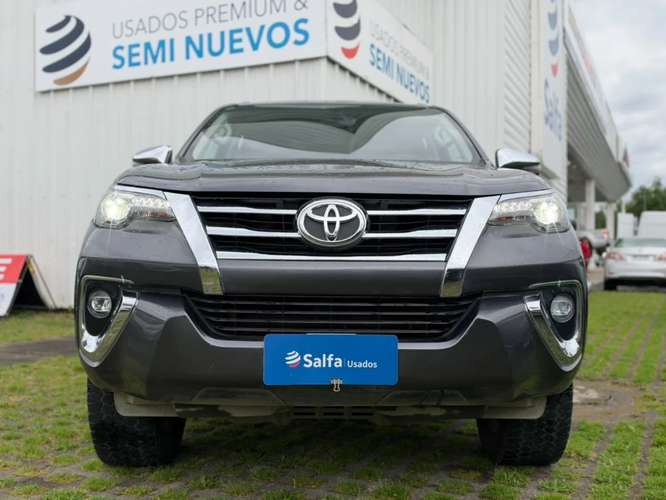 Toyota Fortuner 2.8 SRX DCB10 AT 4X4 DIESEL 2019