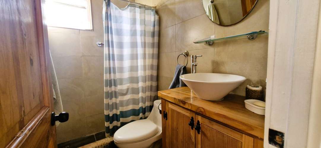 Renta de casa en condominio, sector residencial en Quillota, $800.000