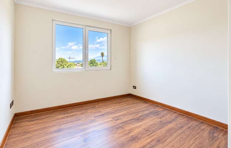 Renta de casa en condominio, sector residencial en Quillota, $800.000
