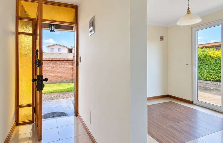 Renta de casa en condominio, sector residencial en Quillota, $800.000