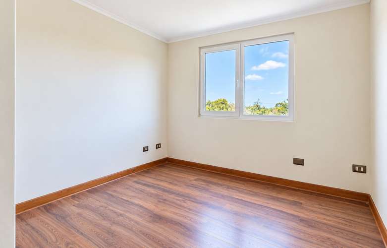 Renta de casa en condominio, sector residencial en Quillota, $800.000