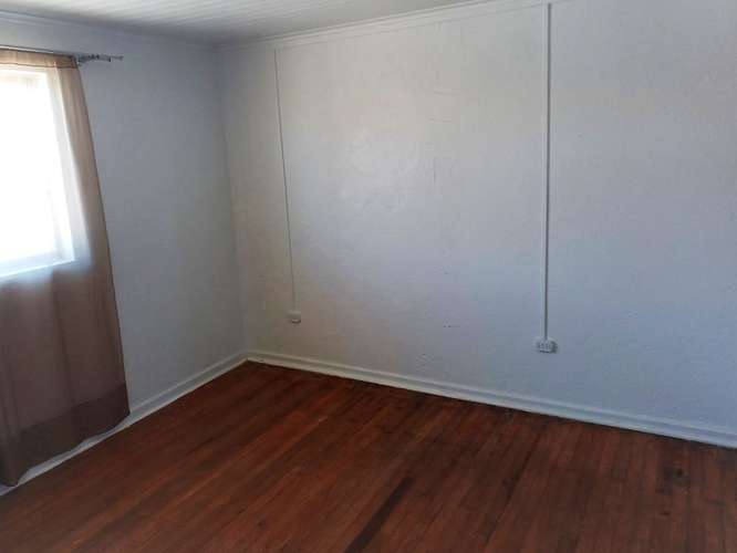 En venta casa de 2 pisos en Quillota – $81,9 millones.