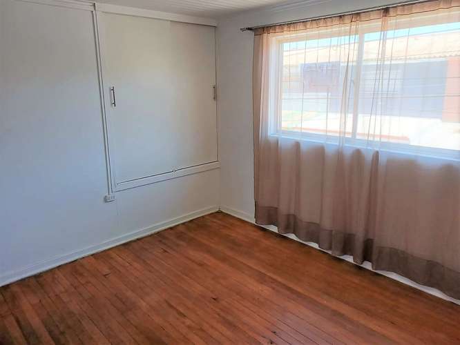 En venta casa de 2 pisos en Quillota – $81,9 millones.