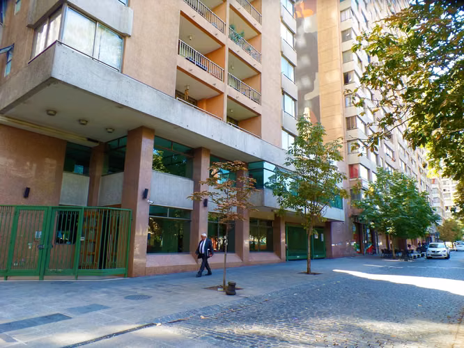 Sn Pablo / Amunategui, a pasos metro Cal y Canto