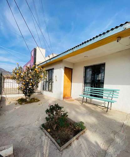 CASA EN VENTA - AVENIDA CUATRO ESQUINAS   (186677)