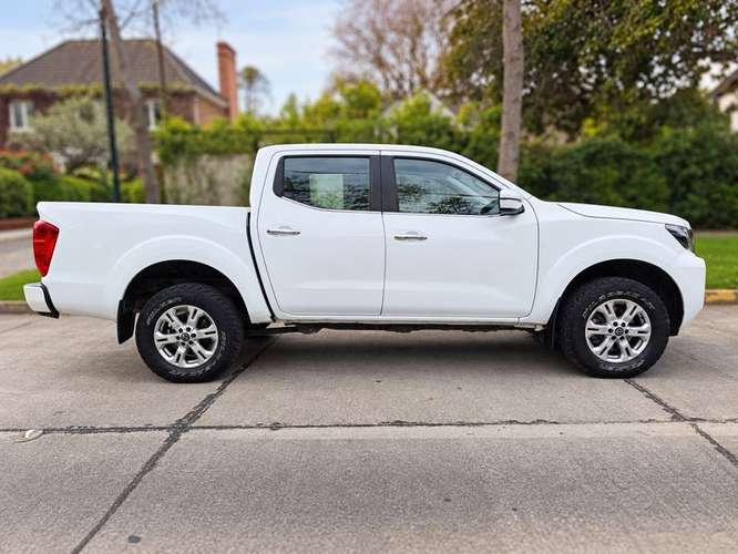 NISSAN NAVARA DC SE 2.3D MT - 2023 | 5063 - Imagen 9