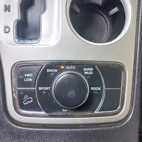 JEEP GRAND CHEROKEE LIMITED AÑO 2012 TOP DE LINEA