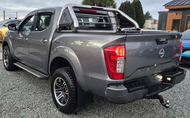 Se vende Camioneta Nissan Navarra 4x4 - Imagen 4