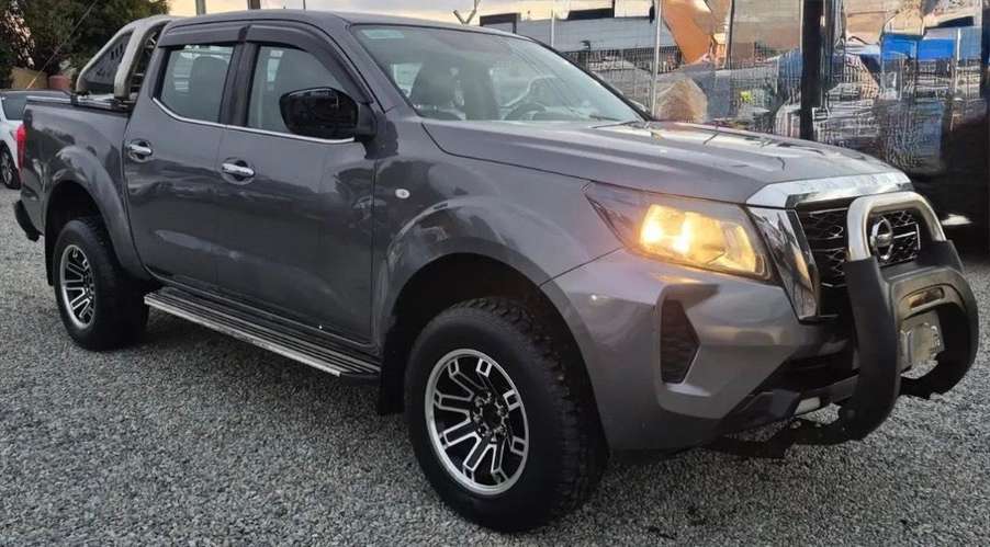 Se vende Camioneta Nissan Navarra 4x4 - Imagen 2