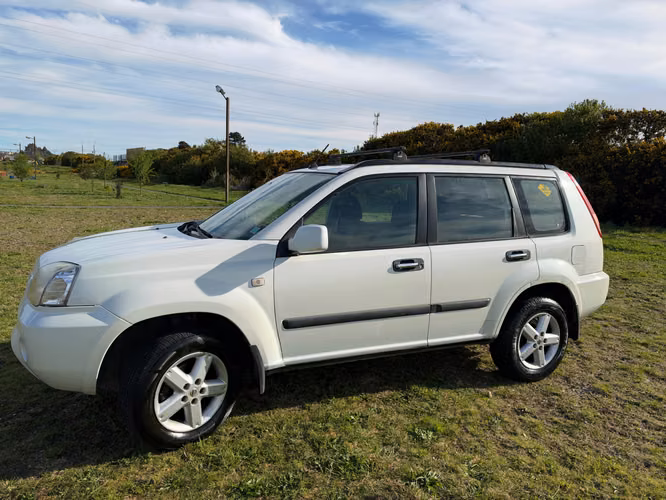 Nissan X-Trail Classic 2011 4x4 Automática, 162.000 km, mantenciones al día