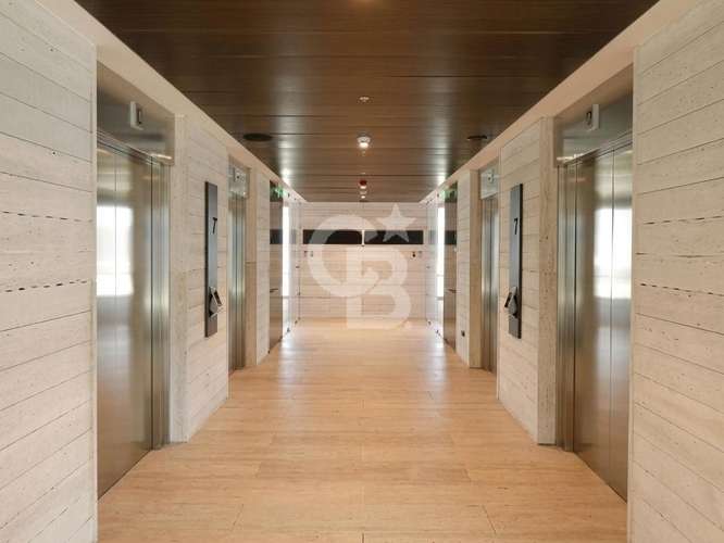 Oficina Premium en La Dehesa: Espacio Moderno y Conectado - Imagen 13
