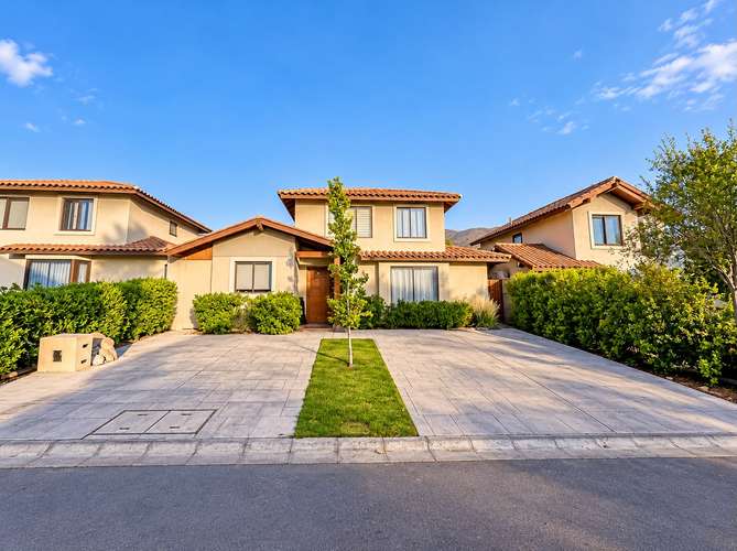 VENTA CASA AYRES DE CHICUREO CONDOMINIO