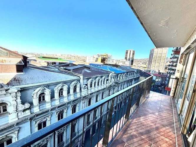 Oficina piso 8 con terraza en centro Valparaiso (186467) - Imagen 17