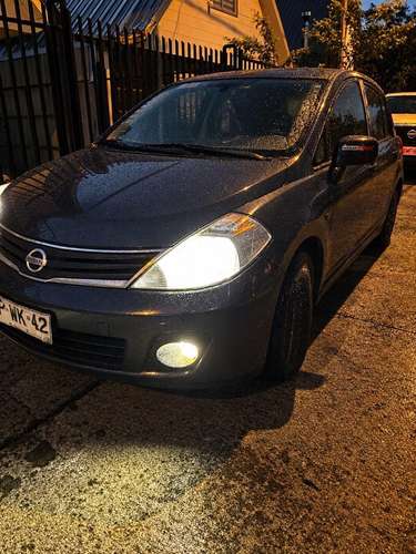 Nissan Tiida Sport 2011