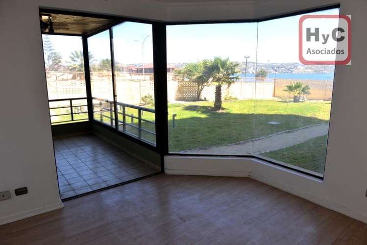 Primer piso, 3 dormitorios y 42 m² de terrazas - Imagen 5