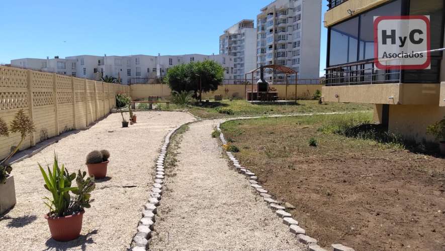 Primer piso, 3 dormitorios y 42 m² de terrazas - Imagen 3