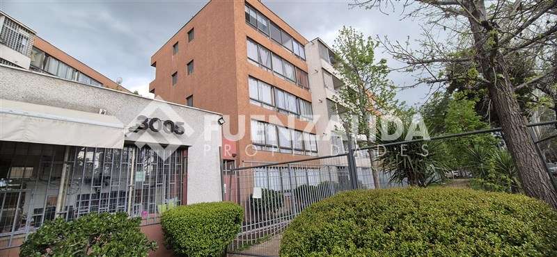 Departamento en venta de 3 dorm. en Recoleta