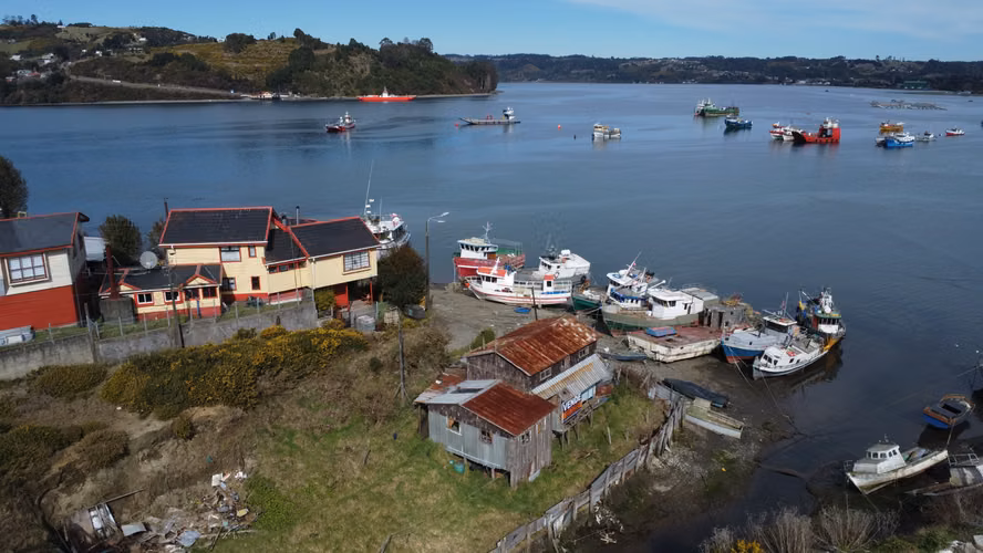 "OPORTUNIDAD UNICA EN EL CORAZON DE DALCAHUE".