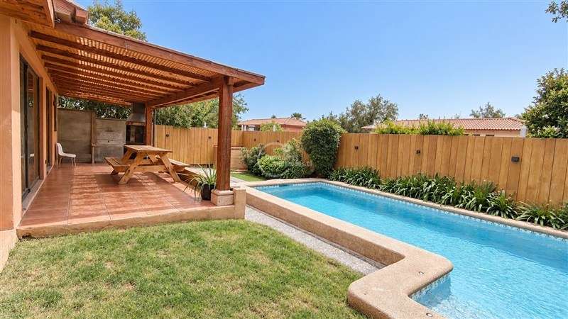 Casa en venta de 4 dorm. en Peñalolén - Imagen 10