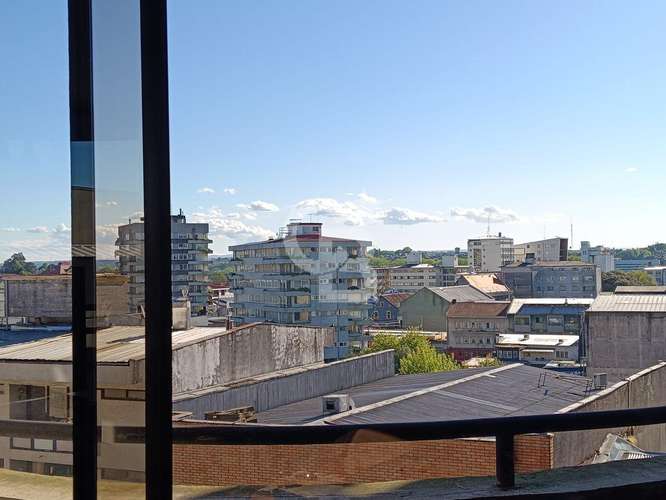 En pleno centro con vista privilegiada - Imagen 4