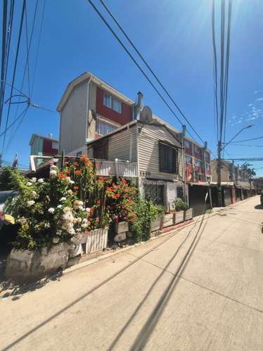 ESPECTACULAR DUPLEX A MINUTOS DE PLAZA DE MAIPÚ - Imagen 3