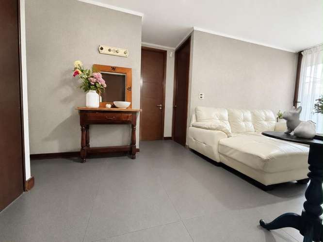 Amplio Departamento en Venta  3 Dormitorios 3 baños Lo Barn. - Imagen 2