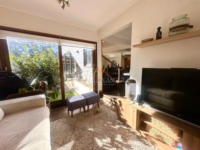 Venta Amplia Casa en Andalué