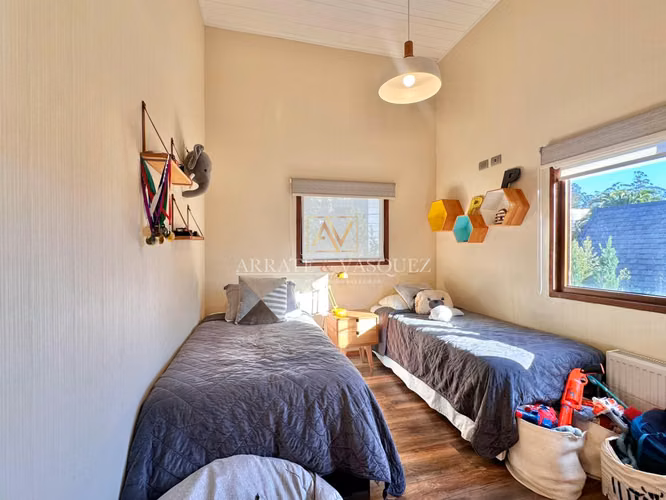 Venta Amplia Casa en Andalué
