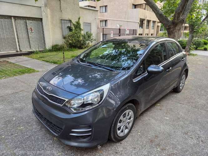 Kia Rio 5 2017 1.4 EX 4x2 AA 6MT 5P