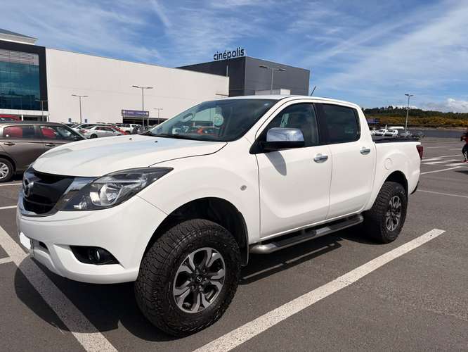 2021 Mazda Bt-50 2.2 SDX DIESEL 4X4 DOB. CAB. 6MT 4P.DX - Imagen 4