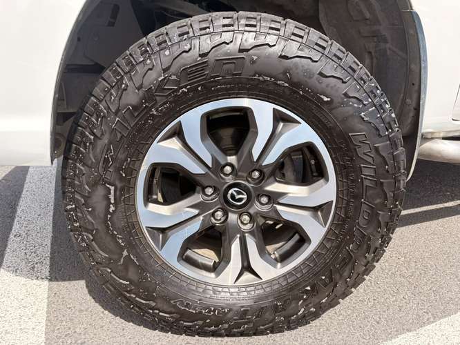 2021 Mazda Bt-50 2.2 SDX DIESEL 4X4 DOB. CAB. 6MT 4P.DX - Imagen 5
