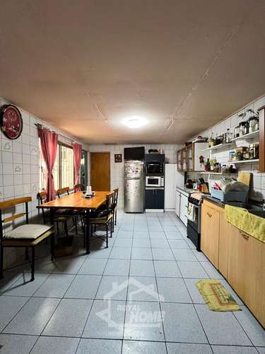 Amplia Casa de 4 Dormitorios y 1 Baño a Pasos de Av. El Chañar - Imagen 3