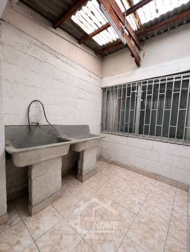 Amplia Casa de 4 Dormitorios y 1 Baño a Pasos de Av. El Chañar - Imagen 9