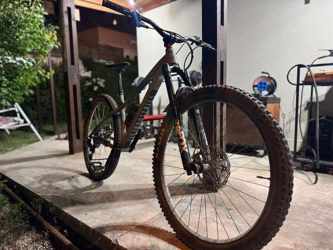 Bicicleta enduro 29” - Imagen 2