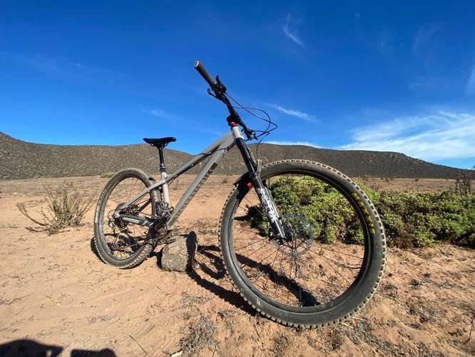 Bicicleta enduro 29” - Imagen 4