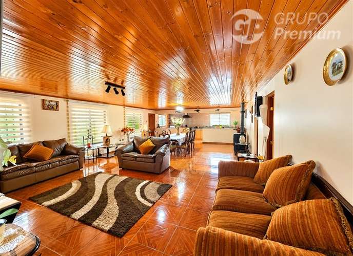 Hermosa Casa Colonial en Venta en Doñihue Oportunidad Unica!
