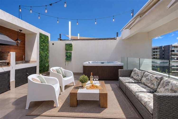 Tríplex con azotea privada y jacuzzi - La Dehesa Central