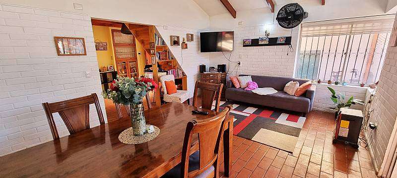 EXCELENTE CASA LA FLORIDA 5D/4B CON 3+ ESTACIONAMIENTOS. - Imagen 3