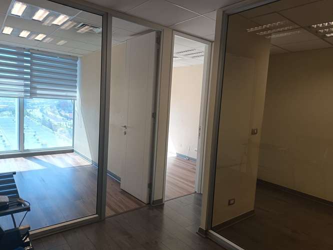Arriendo Oficina 3P 2B estacionamiento y bodega Metro San Alberto Hurtado.